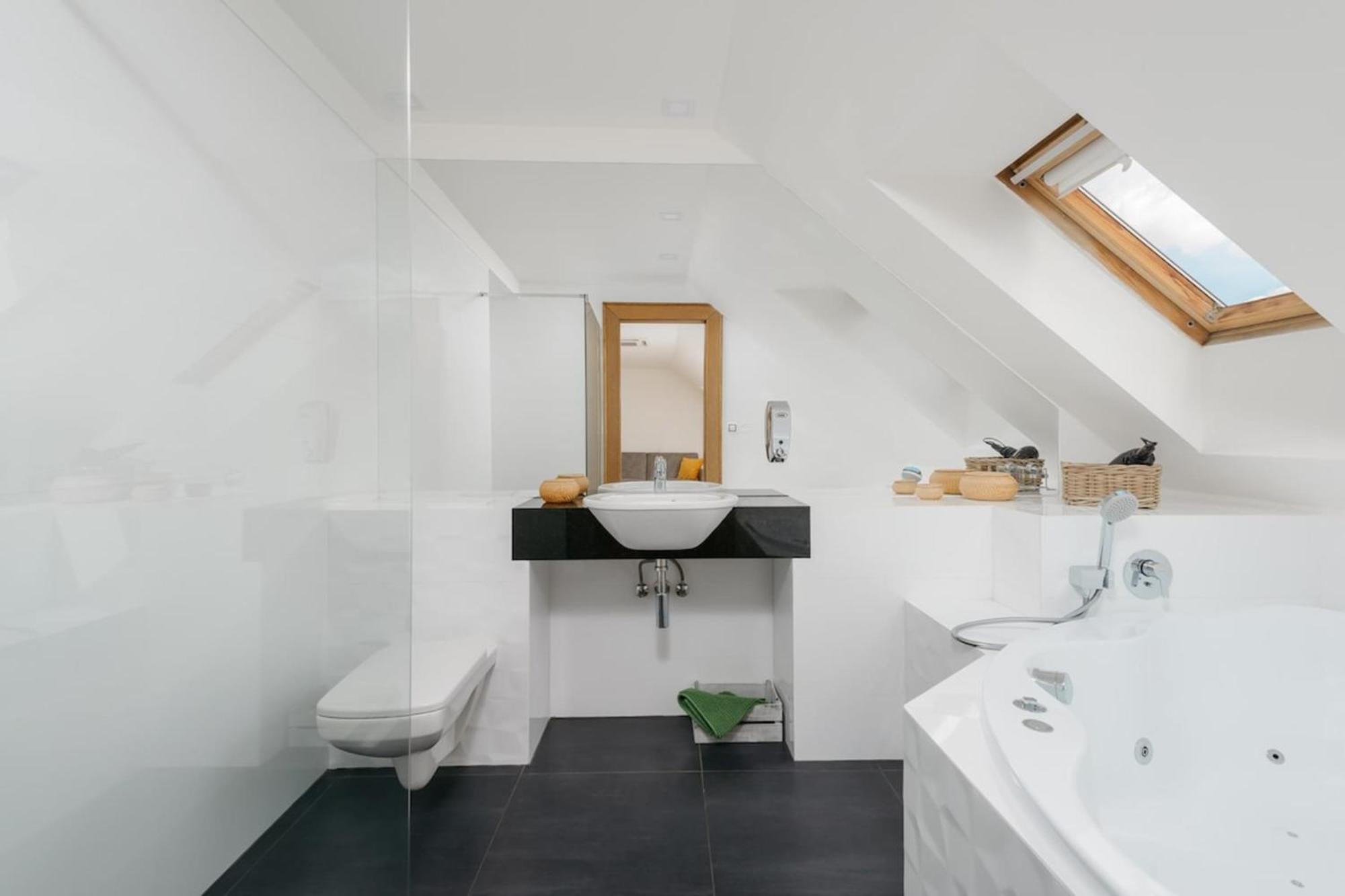 Eli Spacious With Old Town View, Parking & Ac * Praha
